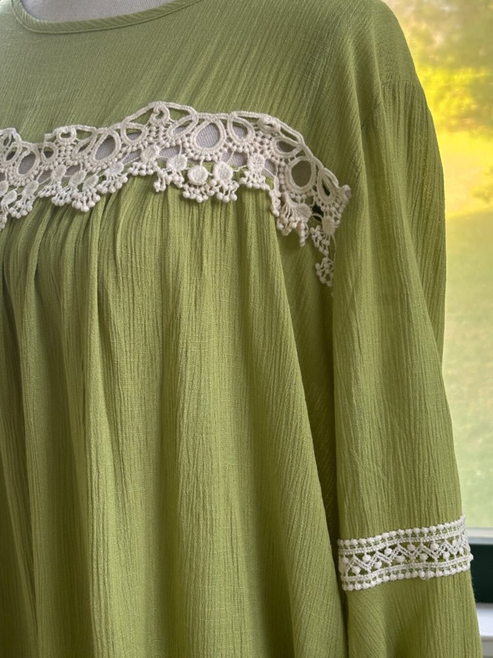 Hayden LA Chartreuse Crochet Lace Dress NWT Small Boho Green Bell Sleeve - Picture 2 of 6